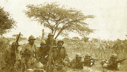 Soldados Peruanos de Infantera en la zona fronteriza, Enero de 1941
