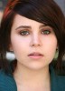 photo Mae Whitman (voice)