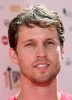 photo Jon Heder (voice)