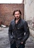 photo Clive Standen