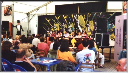 PRESENTACIÓN DEL CONCURSO de NARRATIVA Y POESÍA VOCES DEL CHAMAMÉ EN LA SEMANA NEGRA DE GIJÓN (Asturias-Julio 2002)