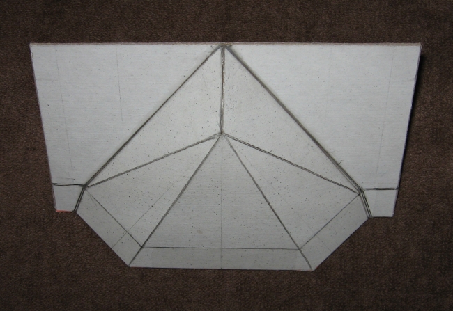 Irregular Bay Roof with Equal Overhangs and Dogleg Valley ... Polyhedral Model, Plan View