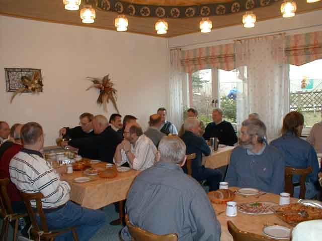 Unsere M�nnerfreizeit beim Abendessen