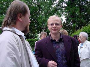 Reiner K�hler vom Haus Schindelbach beim Pausengespr�ch