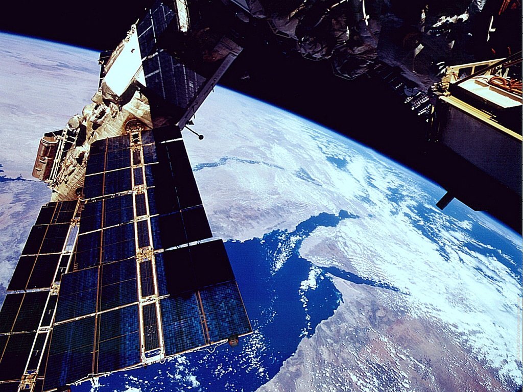 http://www.astrosurf.com/astrospace/images/ss/Satellite%2006.jpg
