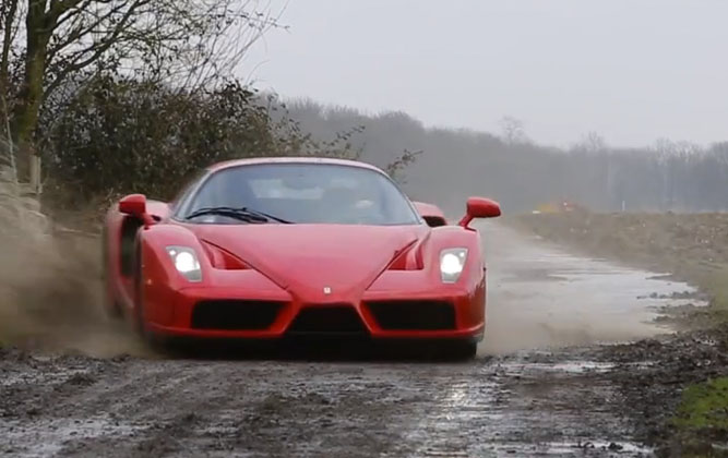  Ferrari Enzo 