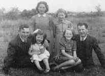 Mai,Eileen,Phil,?,Kathleen and Patrick Woulfe