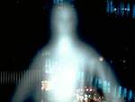 El esp�ritu alien�gena vuela hacia el espacio