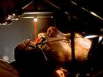 Duane Barry le relata a Mulder los dolorosos experimentos que le realizaban