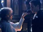 Lydia se divierte con Mulder