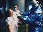 Scully y Mulder pasan por una revisión médica en Ft. Marlene