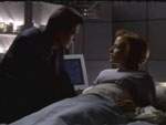 Doggett discute con Scully sobre el bebé de la Sra. Hendershot