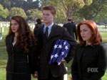 Yves, Jimmy y Scully, en el funeral de los chicos