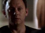 Fogelman le explica sus poderes a Scully