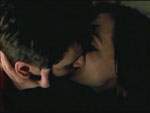 Mulder y Scully se besan en prisi�n