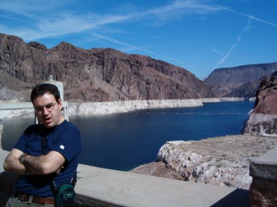 Xose con el embalse detr�s...