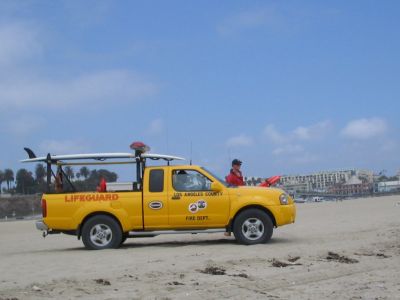 Pues ya sabeis quienes son estos... los vigilantes de la playa.