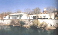Scompaiono le chiese e i mausoleo