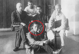 NAQ tại hội nghị Quốc Tế Cộng Sản