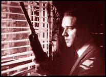 Russell Crowe facing certain death in L.A. Confidential