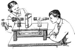 Fig. 95. El aparato de Roentgen de juguete.