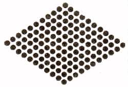 Fig.138.  Estos circulitos negros tambi�n parecen hex�gonos desde lejos.