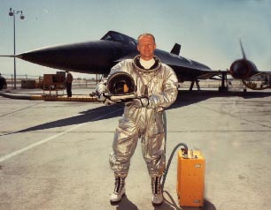 sr71ray_new_retouch.jpg - 17452 Bytes