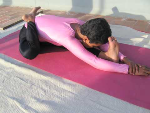 Eka Pada Sirasa paschimottanasana