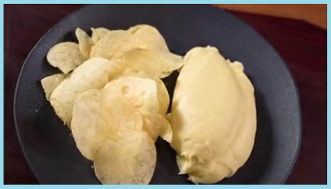 Pur� de batatas chips.