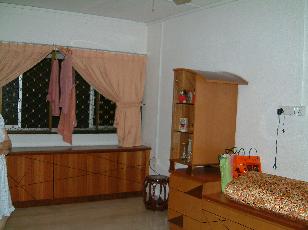http://sg.geocities.com/yslc5830/1zp_328_11FamilyArea.JPG