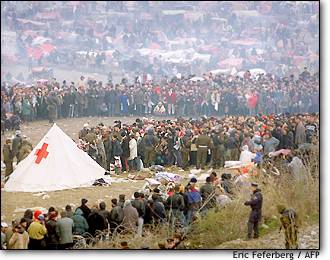 refugees.jpg (22781 bytes)