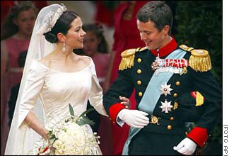 Frederik,Mary Elizabeth Donaldson,Copenhague,Trine Petersen,Amalienborg,Fredensborg,Letizia Ortiz,Mary Donaldson,Princesa ,Diario Accion de General Rodriguez, politica, actualidad, noticias e informacion, personalidades e instituciones, policiales, galerias de fotos; historia de General Rodriguez, sus origenes, edificios, estancias, habitos y costumbres, anecdotas, comercios e industrias, los fundadores, antiguas instituciones, fotos e imagenes; suplementos especiales: la crisis politica, economica y social de la Argentina, los acontecimientos de Diciembre de 2001, articulos y entrevistas; Emigracion: toda la informacion destinada a aquellos que desean emigrar, radicarse o estudiar en el exterior, visas, pasaportes, consejos, guias, informacion util, links; Trueque: novedades e informacion, links, estructura del trueque; el casamiento de Maxima Zorreguieta y el principe Guillermo Alejandro de Holanda; Guerra de Afganistan: galeria de imagenes e informacion sobre la primera guerra del siglo XXI; la guerra de Irak, Bagdad, Georges W. Bush, Saddam Husseim, el atentado a las torres Gemelas de Nueva York, las twin towers, el 11-s, y descripcion del hecho que conmovio al mundo; Empleo: consultoras, clasificados, agencias de empleo, consejos e informacion util, curriculum vitae, como confeccionarlos, noticias de actualidad; 
Los numeros de la crisis: Las consecuencias de la crisis politica, economica y social; estadisticas, pobreza, desnutricion, salud y asistencia; noticias regionales y provinciales, columnas y editoriales; informacion para negocios: pymes, links, empresas y negocios; Agenda Cultural con toda la informacion de cursos, universidades, talleres, escuelas y oportunidades, exposiciones de arte de la region; buscadores en Internet, Enlaces: links a los mejores sitios de educacion, cultura, arte, biografias, politica, interes general, web, Links del Diario Accion: RMS Titanic, su historia, su tragico viaje inaugural; historias, testimonios, documentos y articulos sobre el naufragio; links y sitios sobre el tema; la pelicula de Cameron, fotos e imagenes; suplementos especiales, Historia Argentina y de General Rodriguez, la llegada de la democracia en General Rodriguez, la asuncion de Juan Lumbreras como intendente en 1983, galeria de imagenes, sus palabras y los actos, su gabinete, festejos de la comunidad. Fundacion del pueblo de General Rodriguez, sus instituciones y personalidades relevantes, arquitectura y edificios, comercios e industrias, sus comienzos, estancias, inmigraciones italianas, espa&ntilde;olas, vascas e irlandesas, anecdotas y efemerides, sus hombres ilustres, el Hospital Vicente Lopez y Planes, su fundacion por las Damas de Beneficencia, el hundimiento del crucero General Belgrano, testimonios de ex combatientes y tripulantes, su comandante Hector Elias Bonzo, fotos e imagenes, recuerdos y homenajes, historia de la familia Bonzo de General Rodriguez, entrevistas y articulos periodisticos. La guerra de Malvinas en el Atlantico Sur, el conflicto belico con Gran Breta&ntilde;a de 1982, politicos relevantes, Benjamin Paez y Trueba, fotos antiguas de familias fundadoras, galerias de imagenes de pobladores, recorrida virtual por el antiguo General Rodriguez, el paso de la Infanta en 1910, historia de La Serenisima, la familia Mastellone, La Choza, Bernardo de Irigoyen, peronismo y radicalismo y muchisimo mas