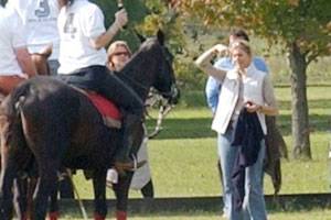 Diario Accion de General Rodriguez, politica, actualidad, noticias e informacion, personalidades e instituciones, policiales, galerias de fotos; historia de General Rodriguez, sus origenes, edificios, estancias, habitos y costumbres, anecdotas, comercios e industrias, los fundadores, antiguas instituciones, fotos e imagenes; suplementos especiales: la crisis politica, economica y social de la Argentina, los acontecimientos de Diciembre de 2001, articulos y entrevistas; Emigracion: toda la informacion destinada a aquellos que desean emigrar, radicarse o estudiar en el exterior, visas, pasaportes, consejos, guias, informacion util, links; Trueque: novedades e informacion, links, estructura del trueque; el casamiento de Maxima Zorreguieta y el principe Guillermo Alejandro de Holanda; Guerra de Afganistan: galeria de imagenes e informacion sobre la primera guerra del siglo XXI; la guerra de Irak, Bagdad, Georges W. Bush, Saddam Husseim, el atentado a las torres Gemelas de Nueva York, las twin towers, el 11-s, y descripcion del hecho que conmovio al mundo; Empleo: consultoras, clasificados, agencias de empleo, consejos e informacion util, curriculum vitae, como confeccionarlos, noticias de actualidad; 
Los numeros de la crisis: Las consecuencias de la crisis politica, economica y social; estadisticas, pobreza, desnutricion, salud y asistencia; noticias regionales y provinciales, columnas y editoriales; informacion para negocios: pymes, links, empresas y negocios; Agenda Cultural con toda la informacion de cursos, universidades, talleres, escuelas y oportunidades, exposiciones de arte de la region; buscadores en Internet, Enlaces: links a los mejores sitios de educacion, cultura, arte, biografias, politica, interes general, web, Links del Diario Accion: RMS Titanic, su historia, su tragico viaje inaugural; historias, testimonios, documentos y articulos sobre el naufragio; links y sitios sobre el tema; la pelicula de Cameron, fotos e imagenes; suplementos especiales, Historia Argentina y de General Rodriguez, la llegada de la democracia en General Rodriguez, la asuncion de Juan Lumbreras como intendente en 1983, galeria de imagenes, sus palabras y los actos, su gabinete, festejos de la comunidad. Fundacion del pueblo de General Rodriguez, sus instituciones y personalidades relevantes, arquitectura y edificios, comercios e industrias, sus comienzos, estancias, inmigraciones italianas, espa�olas, vascas e irlandesas, anecdotas y efemerides, sus hombres ilustres, el Hospital Vicente Lopez y Planes, su fundacion por las Damas de Beneficencia, el hundimiento del crucero General Belgrano, testimonios de ex combatientes y tripulantes, su comandante Hector Elias Bonzo, fotos e imagenes, recuerdos y homenajes, historia de la familia Bonzo de General Rodriguez, entrevistas y articulos periodisticos. La guerra de Malvinas en el Atlantico Sur, el conflicto belico con Gran Breta�a de 1982, politicos relevantes, Benjamin Paez y Trueba, fotos antiguas de familias fundadoras, galerias de imagenes de pobladores, recorrida virtual por el antiguo General Rodriguez, el paso de la Infanta en 1910, historia de La Serenisima, la familia Mastellone, La Choza, Bernardo de Irigoyen, peronismo y radicalismo y muchisimo mas