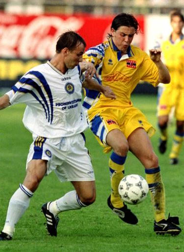 Dynamo Kiev's Yuri Kalitvintsev in a match against Brondby