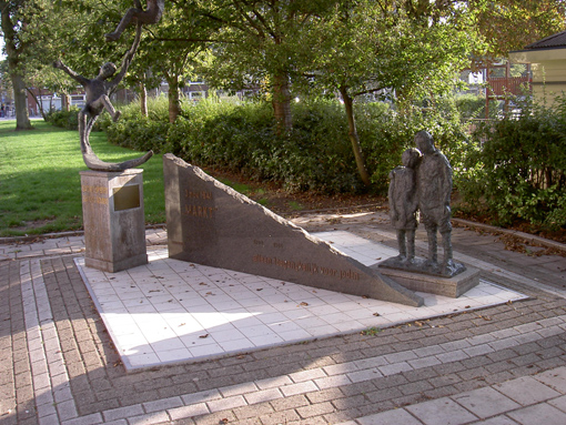 [Kindermonument: memorial to the Jewish children killed in WWII]