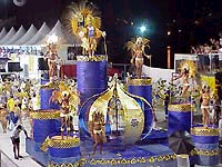 Rosas de Ouro, da Serra
