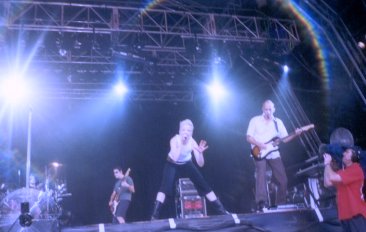 I managed to get a lovely front row view of Garbage playing at BDO '02... it was unreal!!