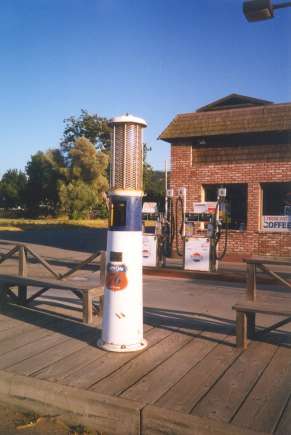Union 76 pump