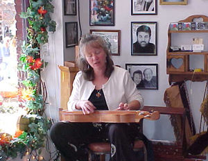Susan Lachmann playing dulcimer at Cranberry Thistle