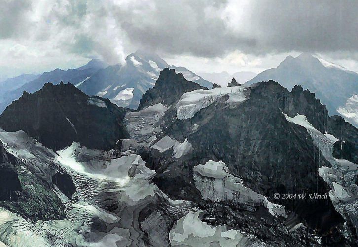 Buddha in Switzerland - Mount Titlis           Photograph � 2004 by Werner Ulrich