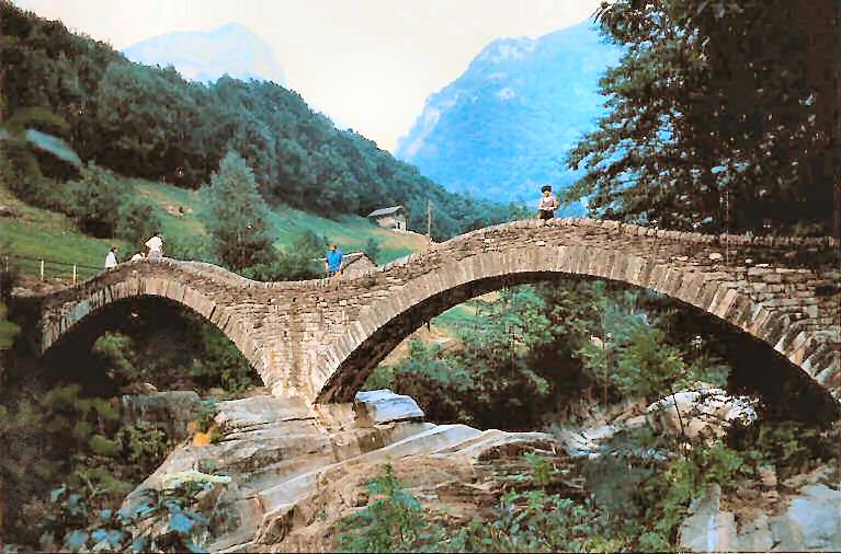 The bridge of Lavertezzo, Val Verzasca, Ticino, Switzerland  --   Photograph � 2004 by Werner Ulrich