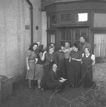 Bst09_100.jpg (28463 bytes)