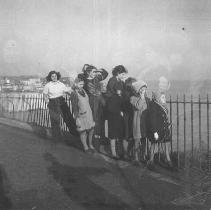 Bst11_100.jpg (25687 bytes)