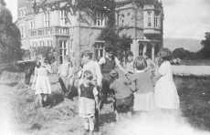 Den17_050.jpg (13323 bytes)