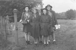 Den26_050.jpg (15419 bytes)