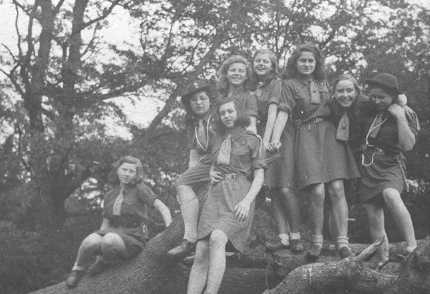 Edm12_050.jpg (26576 bytes)