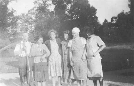 Edm17_100.jpg (21458 bytes)