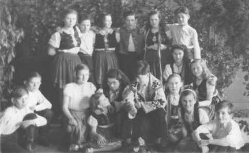 Edm21_050.jpg (22459 bytes)