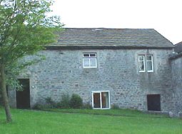 airton_hostel_3.jpg (39172 bytes)