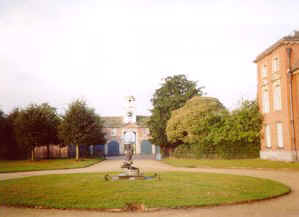 dunham_massey_5.jpg (34513 bytes)